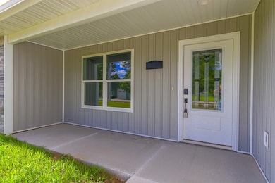 407 W Francis St, Sturgeon, MO 65284 - photo 4