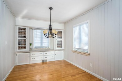 1632 W 37th St, Davenport, IA 52806 - photo 6