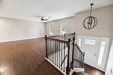 334 Gleneagles Dr, Friendswood, TX 77546 - photo 5