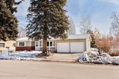 827 Russell St, Craig, CO 81625 - photo 2