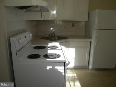 935 S Charles St unit B, Baltimore, MD 21230 - photo 4