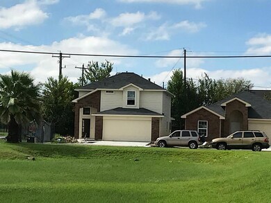 242 S Native Ln, Houston, TX 77022 - photo 6