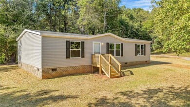 324 Center Ln, Thurmond, NC 28683 - photo 2