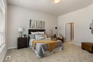 847 N Verona Cir unit 6, Grafton, WI 53024 - photo 7