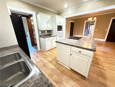 211 N 3rd St, Toronto, OH 43964 - photo 6