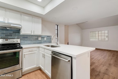 2020 W Union Hills Dr unit 201, Phoenix, AZ 85027 - photo 7