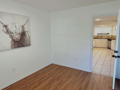 7610 NW Kingsbury Ave, Lawton, OK 73505 - photo 7