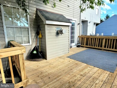 303 Tolbelt Ct, Stafford, VA 22554 - photo 2