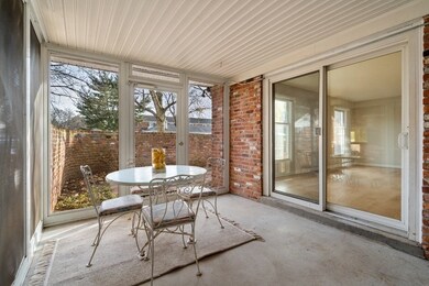 30 Halifax Ct unit A, Springfield, MA 01108 - photo 6