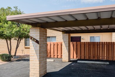 001 - 814 S. Pantano Rd