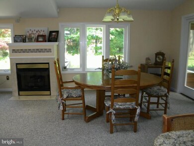 425 Country Club Rd, Phoenixville, PA 19460 - photo 7