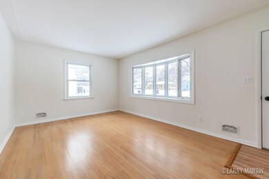 3340 Boone SW-1