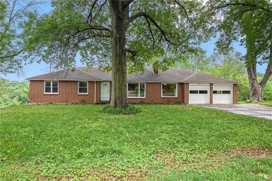 5025 Black Swan Dr, Shawnee, KS 66216 - photo 4