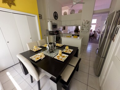 8538 Pearl Lake Dr, Houston, TX 77095 - photo 4