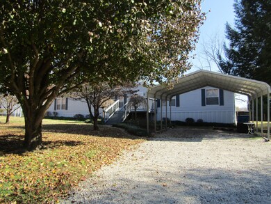 783 Hendrixson Dr, Manchester, TN 37355 - photo 4