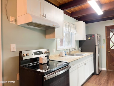 126 Eisenhower Dr, Hawley, PA 18428 - photo 4