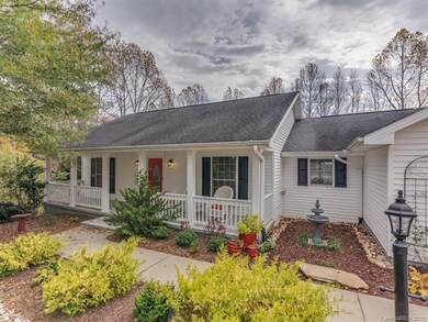 101 Red Cedar Dr, Hendersonville, NC 28792 - photo 4