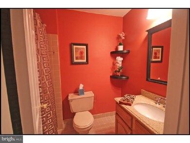 907 Mountainview Dr unit 907, Chesterbrook, PA 19087 - photo 3