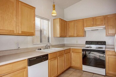0013-Mesa Drive #32 (14)