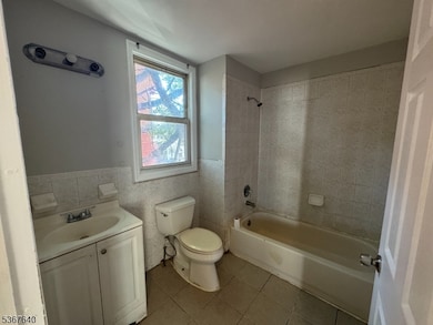 191 21st St unit 2, Irvington, NJ 07111 - photo 2