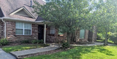 10100 Grand Cypress Ct, Louisville, KY 40291 - photo 2