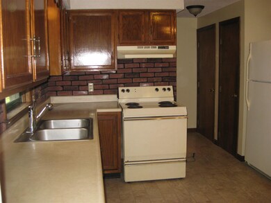 152 Tina Dr, Pembroke, NH 03275 - photo 2