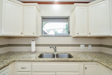 827 Judiway St, Houston, TX 77018 - photo 4