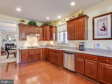 6908 Tred Avon Place, Gainesville, VA 20155 - photo 3