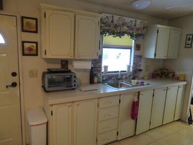 142 Jackson Park Ave, Davenport, FL 33897 - photo 7