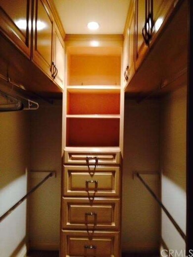 Custom closet