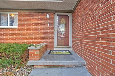 5379 Linden Rd, Swartz Creek, MI 48473 - photo 2