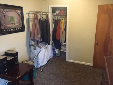 2nd bedroom 2