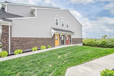 5203 Hazeltine Ln, Turtlecreek Township, OH 45036 - photo 2