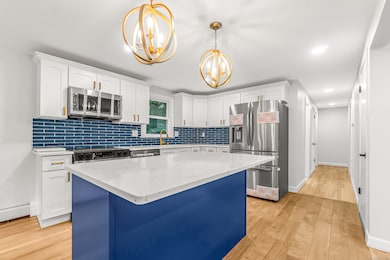 175 E Pershing St, Bloomfield, CT 06002 - photo 5