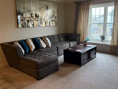 138 Weatherby Ln, Central Islip, NY 11722 - photo 5