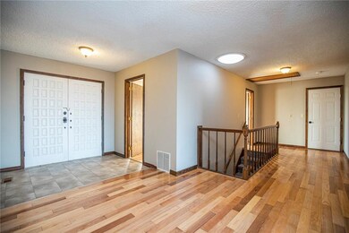 626 Madison 4033, Elkins, AR 72727 - photo 3