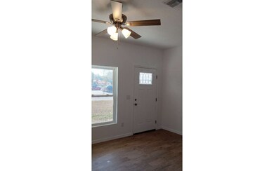 746 N Church Ave, Live Oak, FL 32064 - photo 2