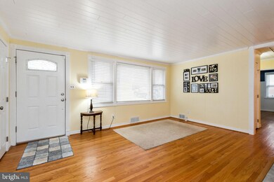 7 Saint Timothys Ln, Catonsville, MD 21228 - photo 6