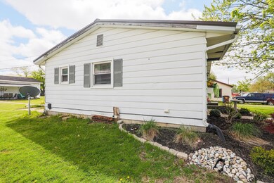 1410 W South St, Bluffton, IN 46714 - photo 6