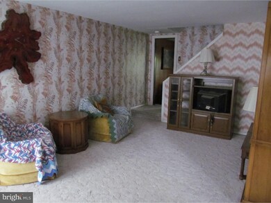 725 Darby Rd, Ridley Park, PA 19078 - photo 6