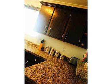 328 Wenda Dr, El Paso, TX 79915 - photo 6