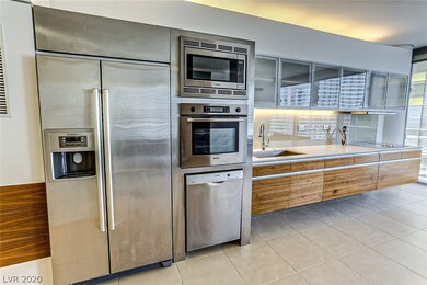 Fully outfitted Galley Kitchen with built in Stain