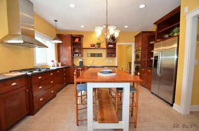 620 S Wright St, Naperville, IL 60540 - photo 6