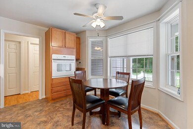 27194 Queentree Rd, Mechanicsville, MD 20659 - photo 7