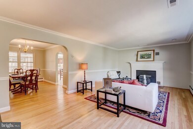 1105 Greenway Rd, Cockeysville, MD 21030 - photo 3