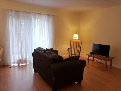 7 Pequot Run Pawcatuck for sale. Beautiful 2 bedro