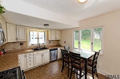 104 Pershing Dr, Schenectady, NY 12302 - photo 7