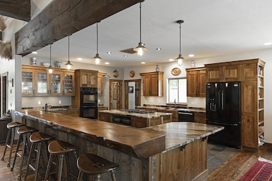 033-Kitchen
