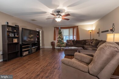 29761 Allen Rd, Mechanicsville, MD 20659 - photo 2