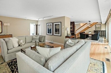 64 Grozier Rd unit 64, Cambridge, MA 02138 - photo 5